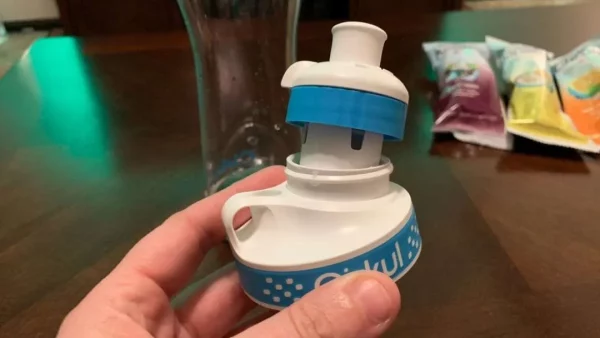 Cirkul Water Bottle with Flavor Starter Kit